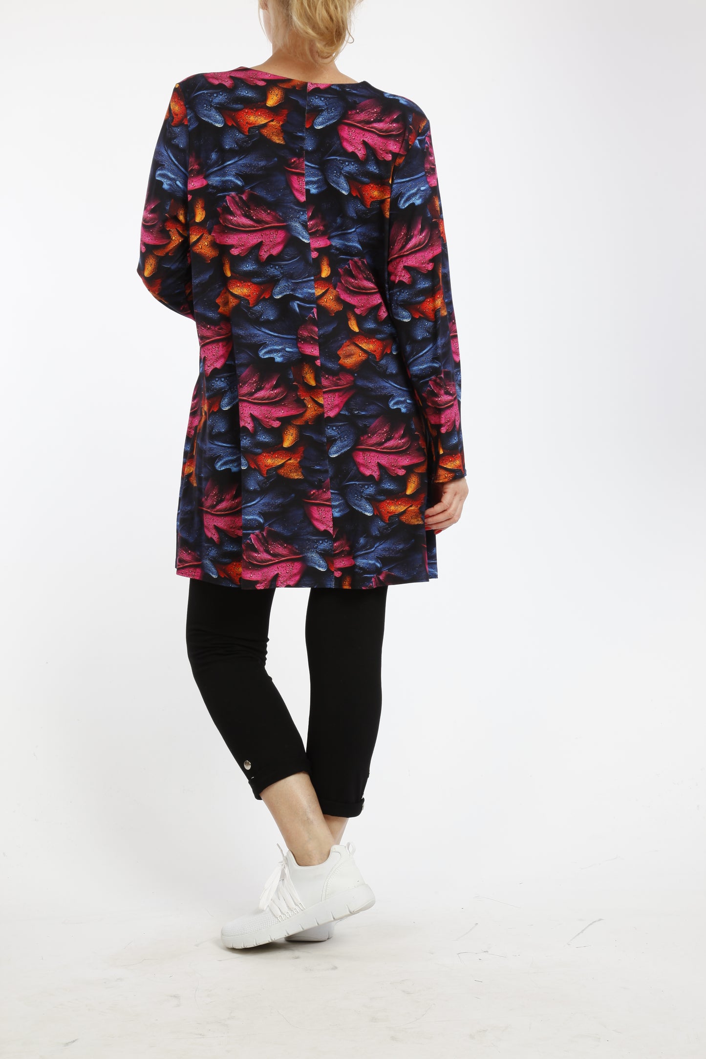 Damen Langarmshirt mit Herbstlaub-Muster – Bequeme Viskose Tunika für Übergangszeit & Alltag - Naveed Mode GmbH