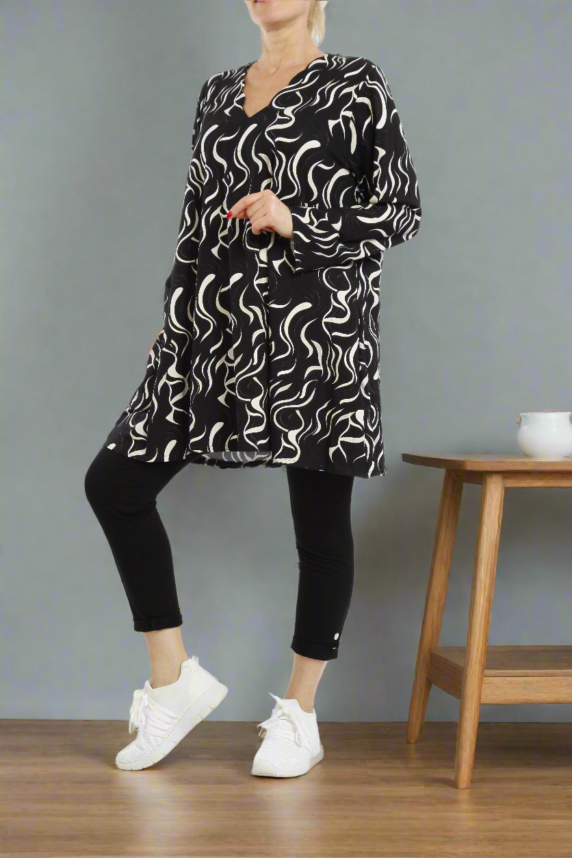 Damen Langarmshirt mit Paisley-Muster – Bequeme Viskose Tunika für Alltag & Übergangszeit - Naveed Mode GmbH