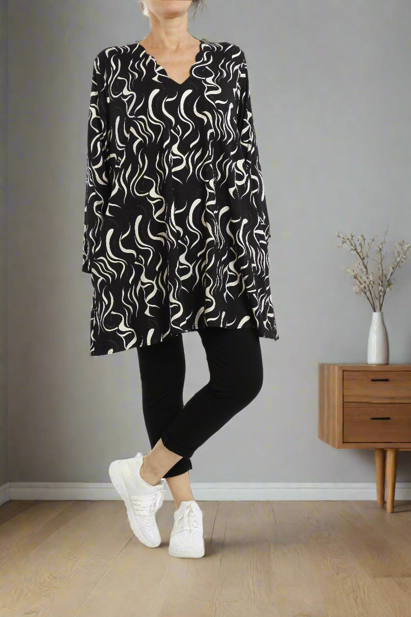Damen Langarmshirt mit Paisley-Muster – Bequeme Viskose Tunika für Alltag & Übergangszeit - Naveed Mode GmbH