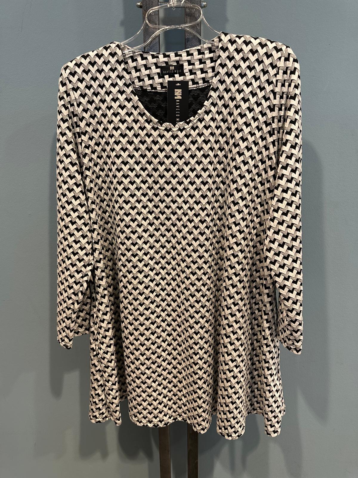 Top mit geometrischem Zackenmuster