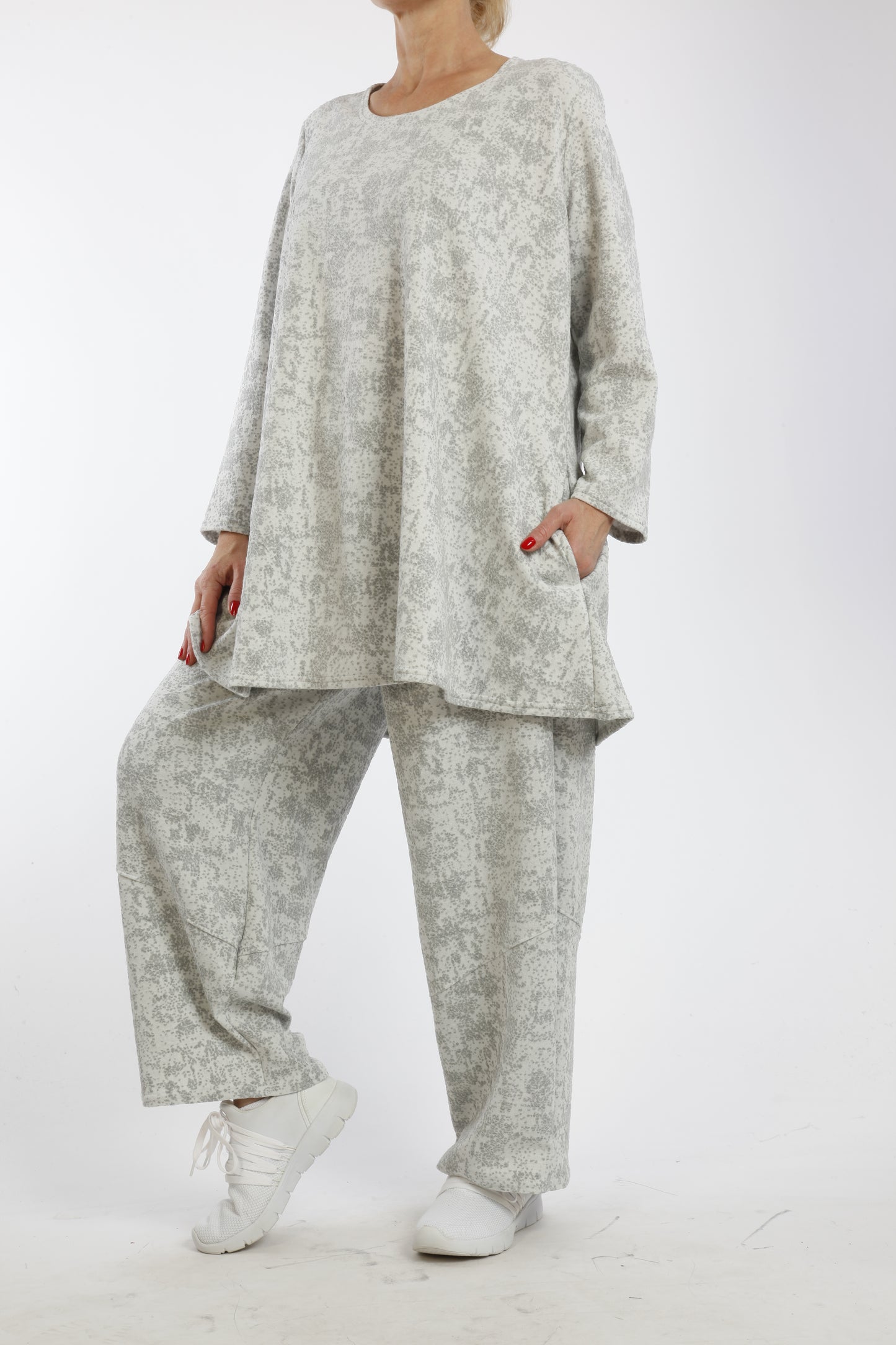 Zweiteiliges Damen-Set mit Rundhals und Strukturmuster – vielseitiger Co-ord