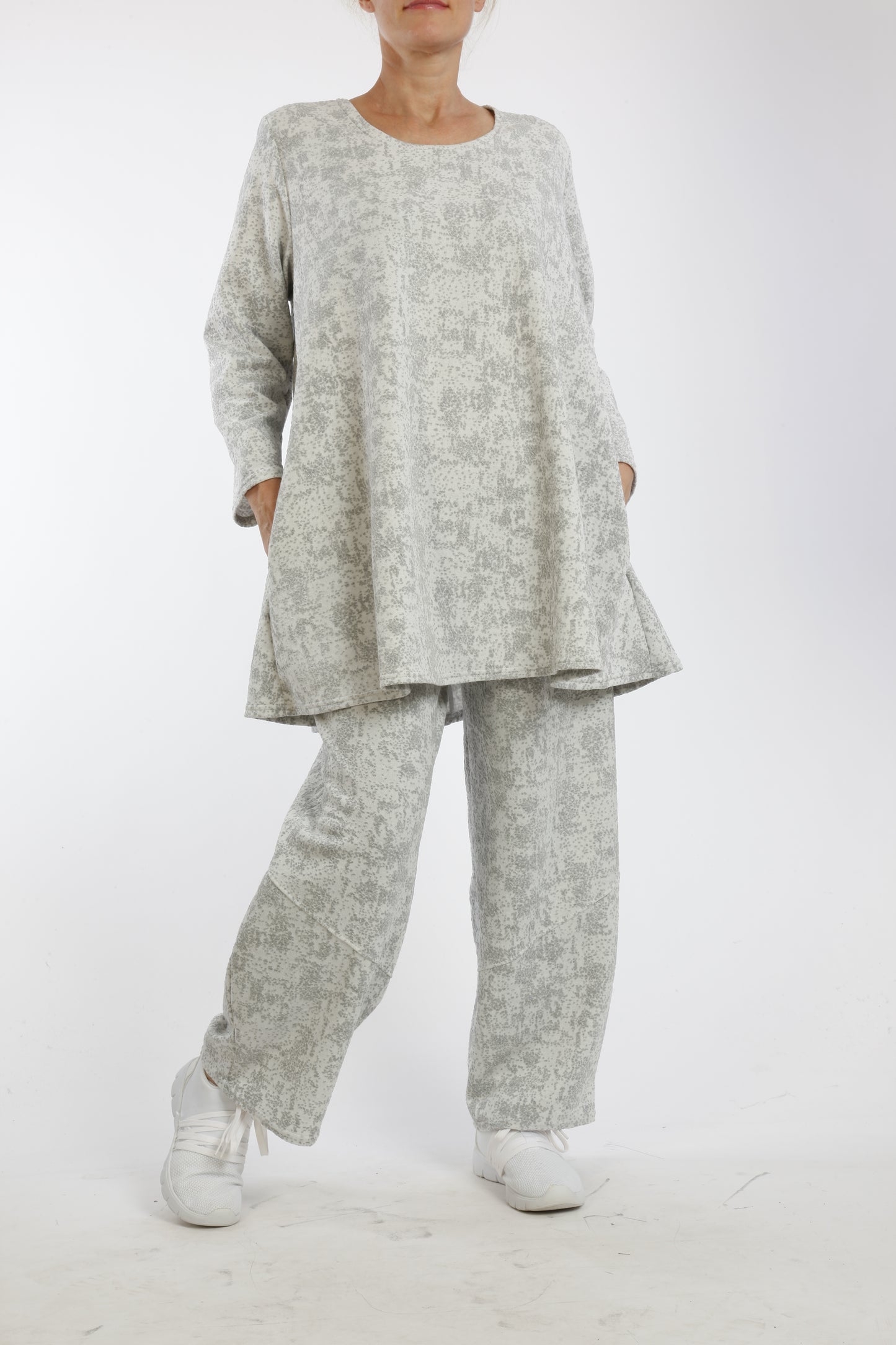 Zweiteiliges Damen Set mit Rundhals und Strukturmuster – vielseitiger Co-ord