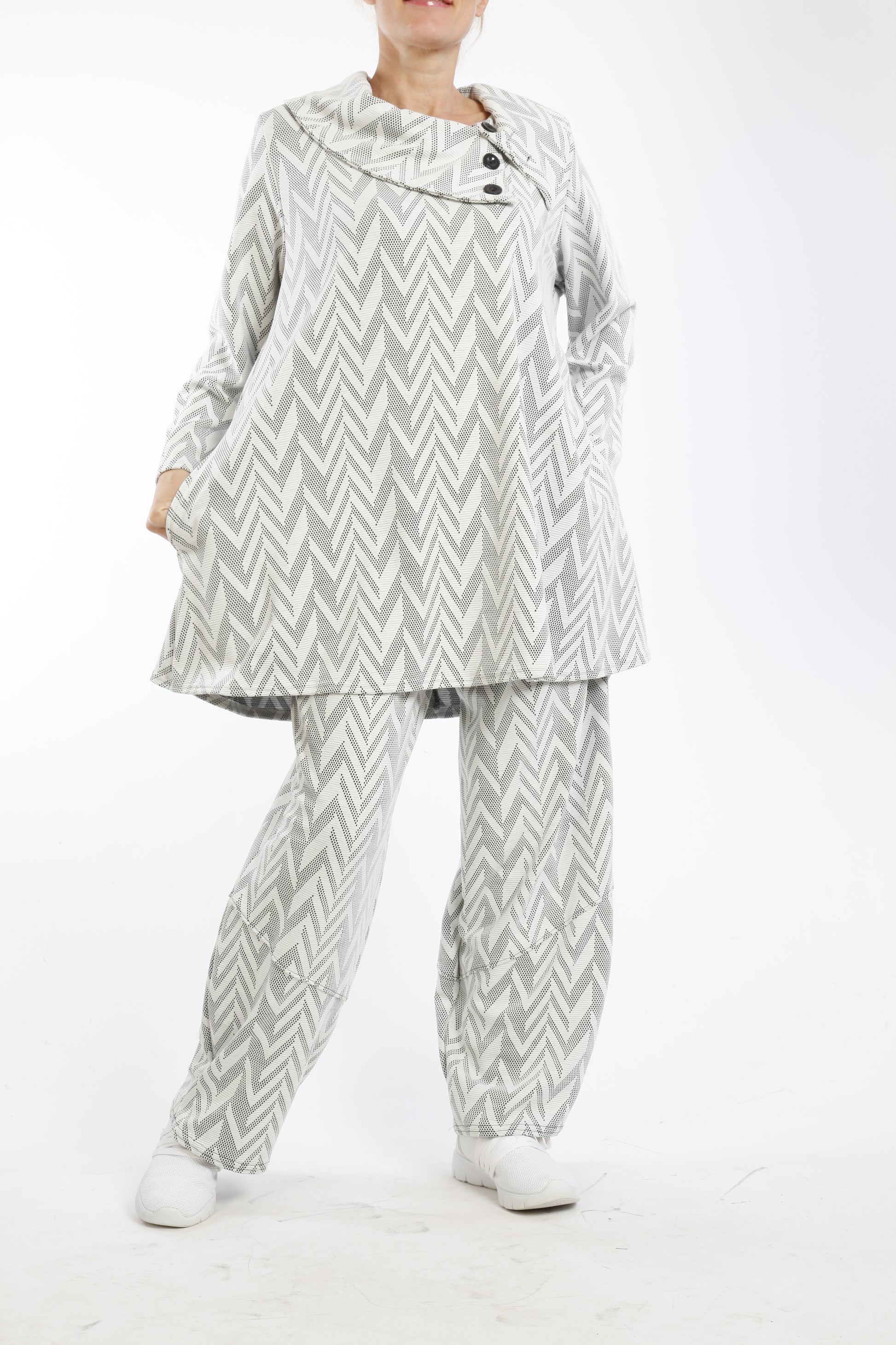 Gestreiftes zweiteiliges Set mit Fischgrätmuster | Bequemes & stylisches Co-ord-Set | Loungewear für Damen mit entspannter Passform - Naveed Mode GmbH