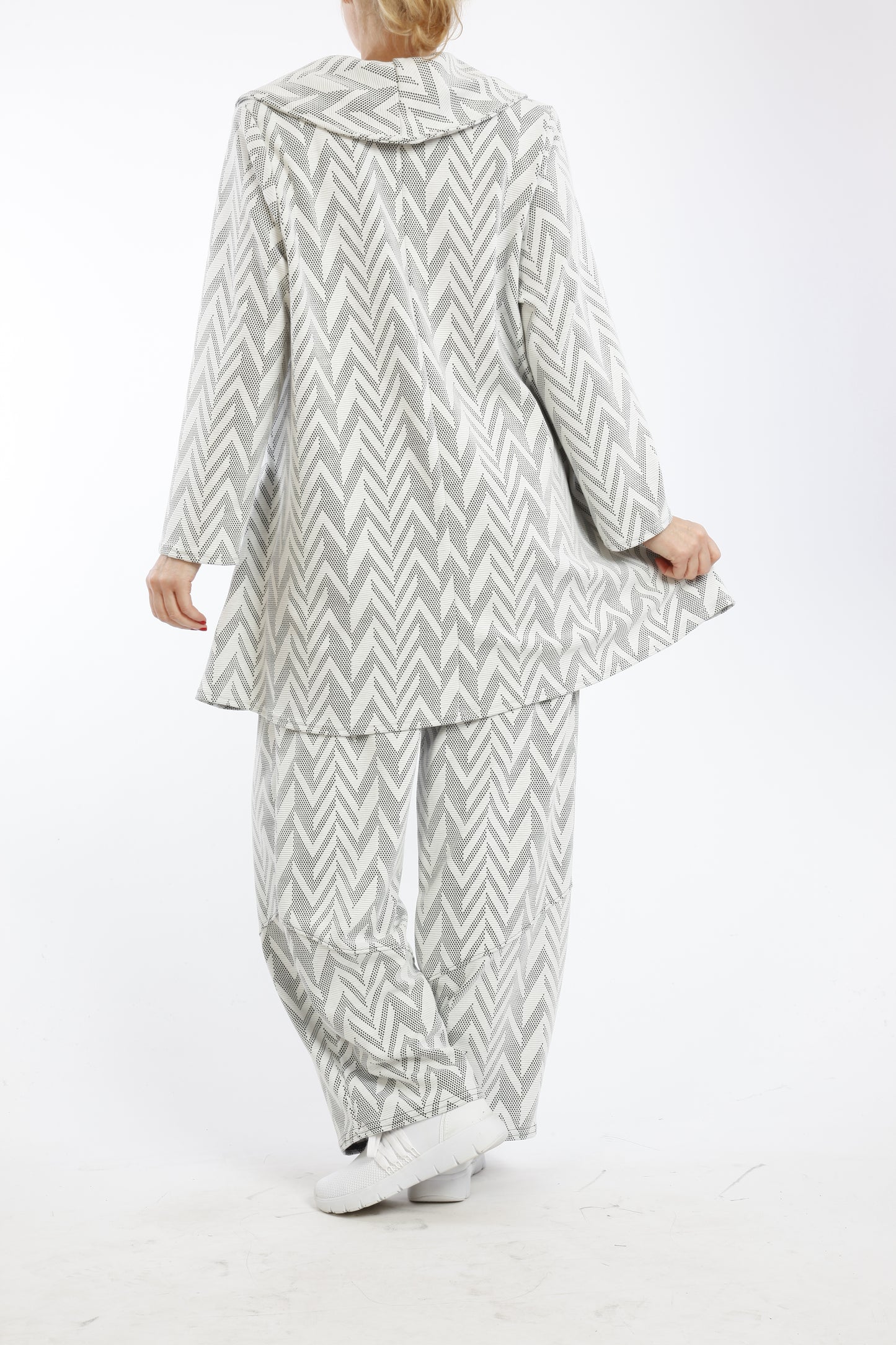Gestreiftes zweiteiliges Set mit Fischgrätmuster | Bequemes & stylisches Co-ord-Set | Loungewear für Damen mit entspannter Passform - Naveed Mode GmbH