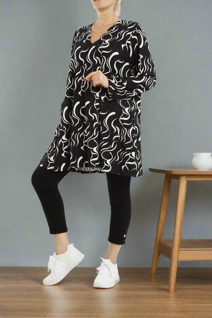 Damen Langarmshirt mit Paisley-Muster – Bequeme Viskose Tunika für Alltag & Übergangszeit - Naveed Mode GmbH