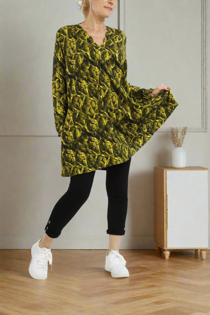Damen Langarmshirt mit Schlangenmuster – Modische Viskose Tunika im Animal-Style - Naveed Mode GmbH