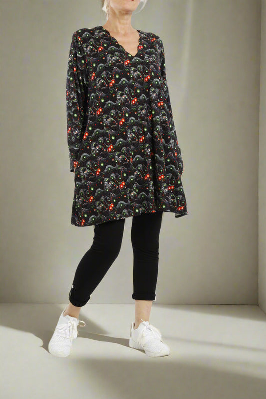 Bequeme Damen Shirt aus Viskose mit Abstraktem Muster – Langarmshirt für Wintermode - Naveed Mode GmbH