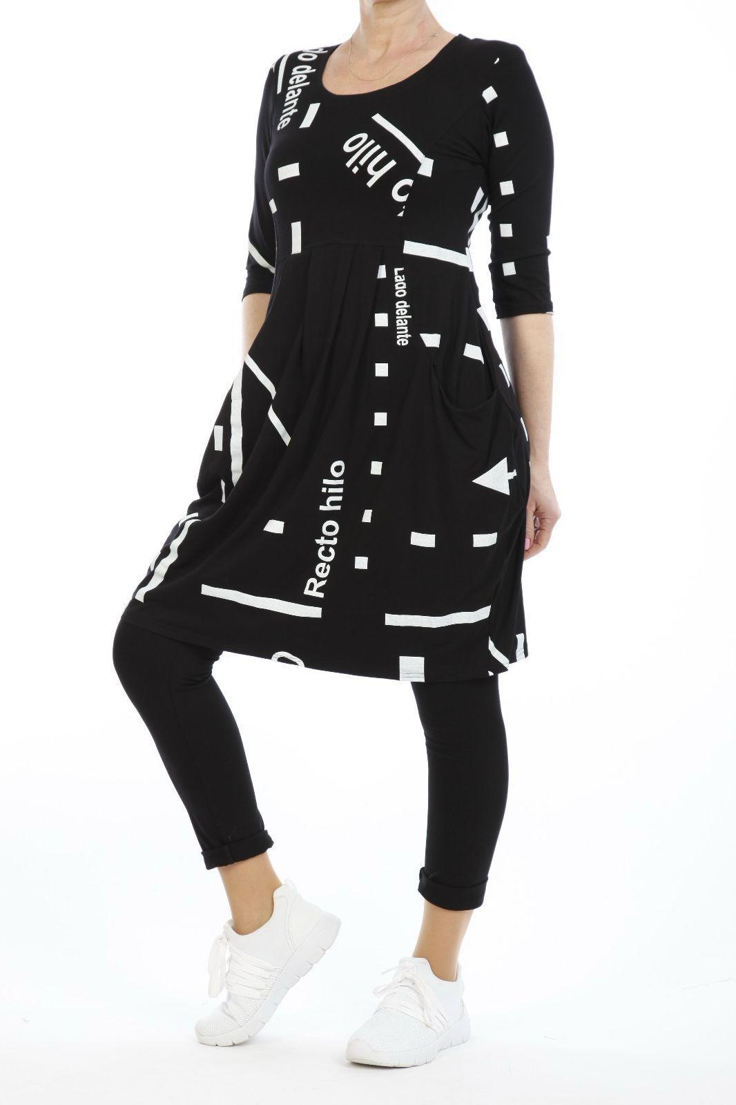 Damen Kleid mit Taschen – Schwarz Weiß – Asymmetrischer Druck – Freizeitkleid mit Schrift – Langarm – Baumwolle – Oversize Tunika – Streetwear Stil“