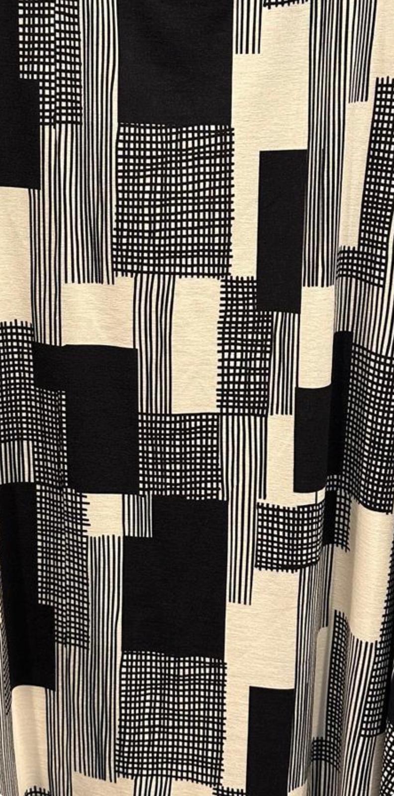 Elegantes T-Shirt mit Punkt-Grafik – Schwarz & Weiß