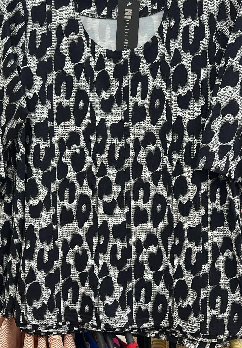Elegantes T-Shirt mit Schwarz-Grauem Muster – Modern & Casual